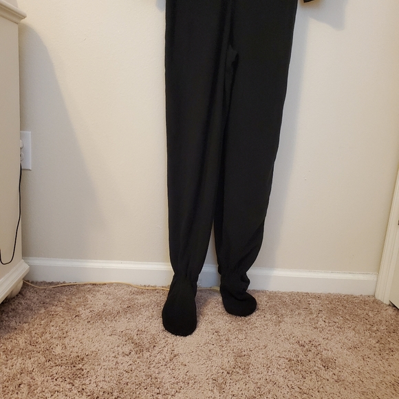 Nwot Disney Leppard Mickey Mouse jumpsuit - Picture 4 of 5